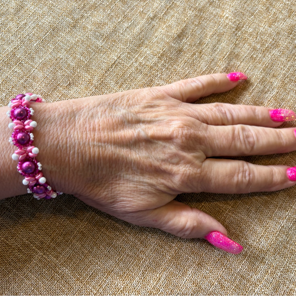 Elegant Pink And White Beaded Bracelet